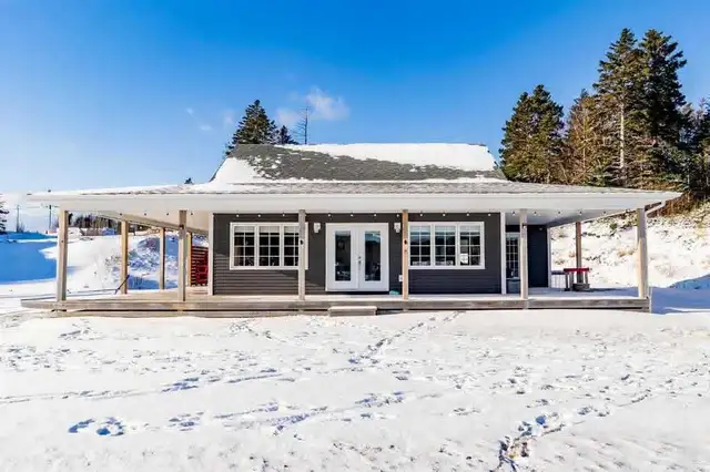 Ocean View living in South Dildo