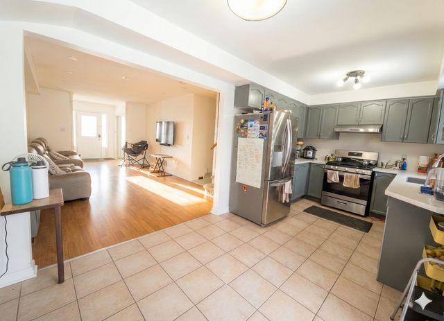 Available For RENT | Milton | 3BR|2.5 WR|2Parking in Houses for Sale in Oakville / Halton Region - Image 17