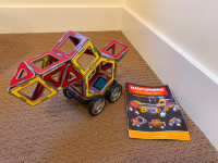 4 sets of Magnetic Toys (Magformers and Magnetic Tiles)