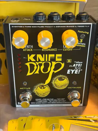 Knife Drop Fuzz/Synth/Octave Pedal, View more
