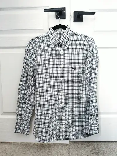140 ads for burberry shirt in All Categories in Canada Kijiji Marketplaces