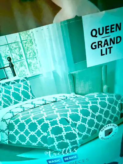  brand new comforter set/ queen size, View more