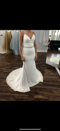 Mikaella 2261 Wedding dress and Veil