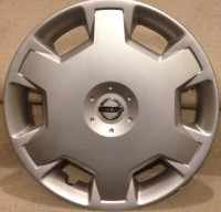 NISSAN HUBCAP (1)