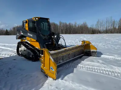 2018 HLA 3200 Snow Wing 9 foot main blade with 2′ 6″ wings (9/12 unit) New Cutting Edge No scammers...