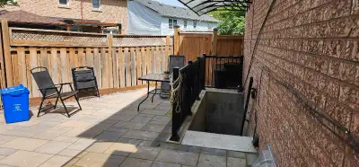 Master bed with living room for 2 females