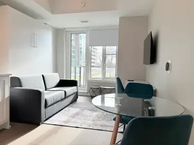 Furnished Studio in Old Ottawa East