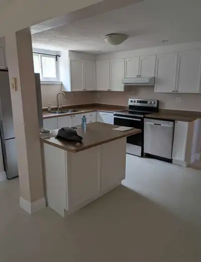 Newly renovated 2BDRM + Den