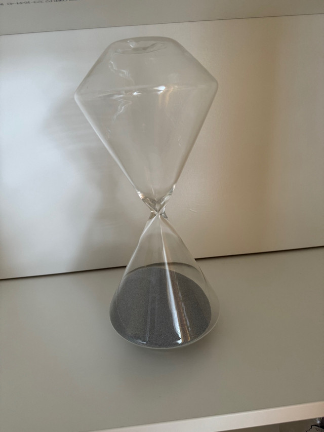 Hourglass sand timer in Home Décor & Accents in Kitchener / Waterloo