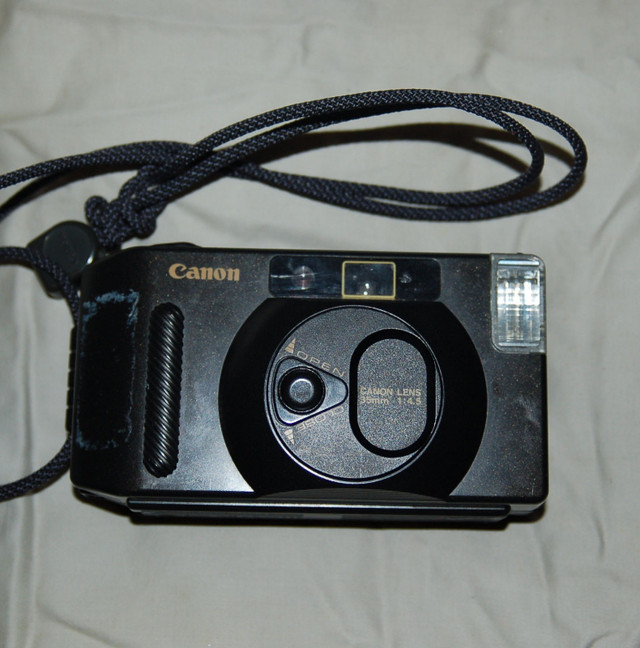 $30 Canon Snappy S 35mm vintage film camera Tested fully working in Cameras & Camcorders in Sudbury