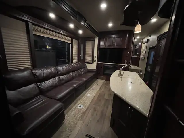 2015 Cyclone Toyhauler in RVs & Motorhomes in Strathcona County - Image 2