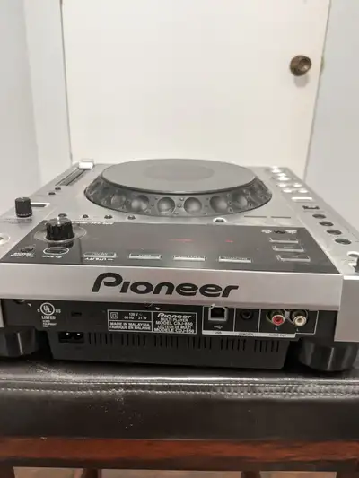 Pioneer CDJ-850 Professional Silver Multi-Player CD/MP3, View more