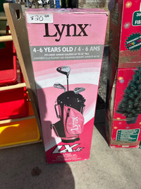 Right handed golf clubs - 4-6yr old 