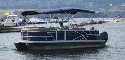 This pontoon fits up to 10 people. It comes with an optional seat that can convert the bow into a wr...