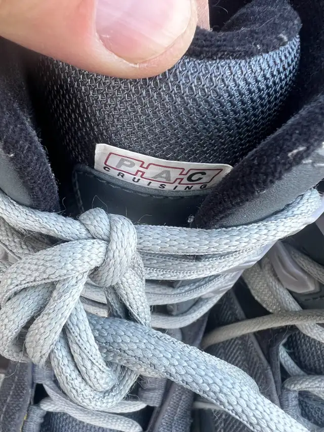 Firefly Snowboard Boots SIZE 5.5 Mens in Snowboard in Vernon - Image 3