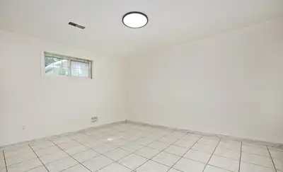 1 spacious bedroom for rent in a 3 beds, 2 baths basement 548A Brimley Rd, Scarborough (Brimley & Eg...