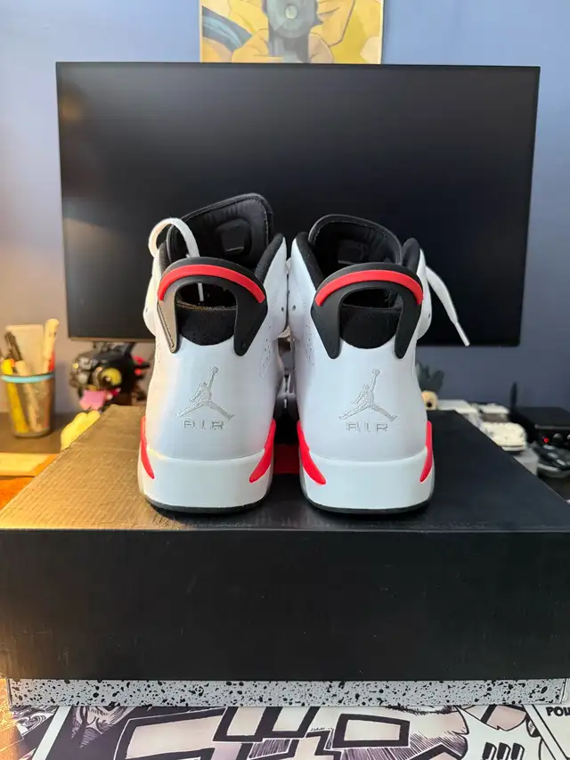 Air Jordan Retro 6 Infrared Size 13 in Men's Shoes in Markham / York Region - Image 4