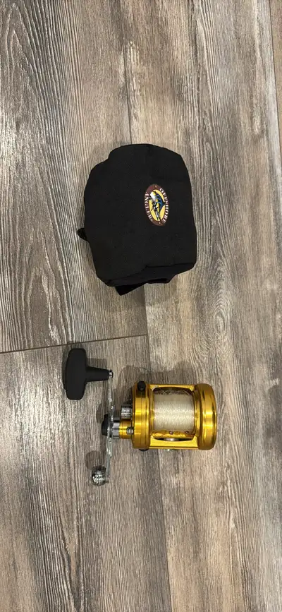 PENN 975CS International Baitcast Reel, View more