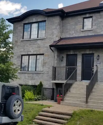 À louer 4 1/2 entièrement rénové à Chomedey, Laval
