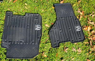 Selling as a complete set! Heavy duty front and rear floor mats. In brand new condition, clean and r...