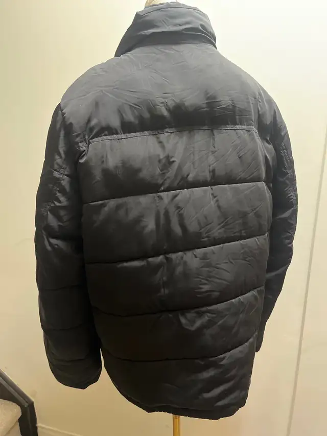 Calvin Klein Men's Black Puffer Jacket With Bib Detail sz L in Men's in Mississauga / Peel Region - Image 8