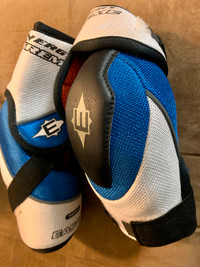Child’s Easton Synergy Extreme Elbow Pads