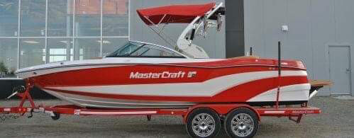 bateau Mastrercraft XT23 in Powerboats & Motorboats in Saguenay