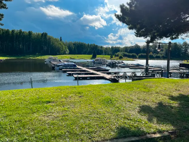 REDUCED75+%RENT TO OWN / CASH / TRADES -LAKE LOTS LESSER SLAVE in Land for Sale in Edmonton - Image 4