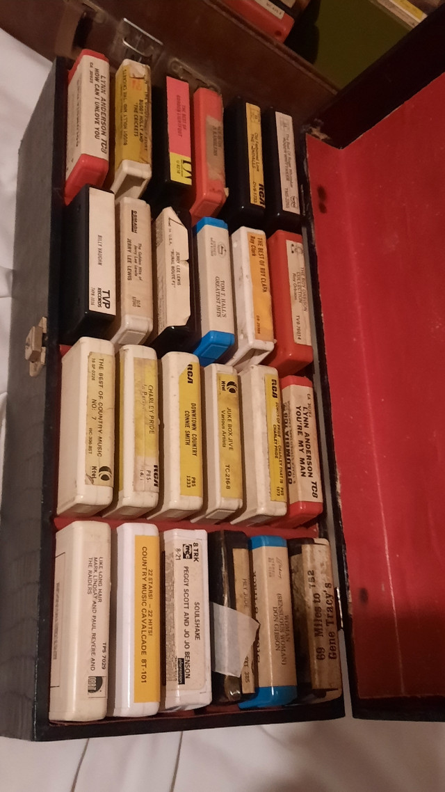 8 Track Cassettes with Cases , 44 tapes in Other in Kingston - Image 2