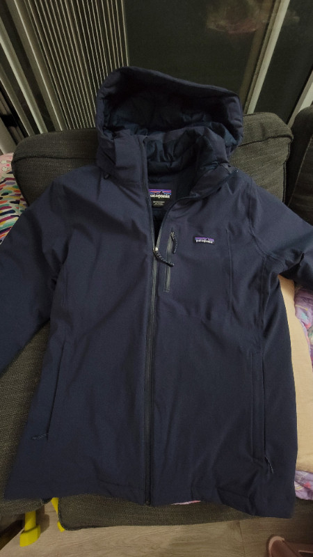 Patagonia Men's Insulated Quandary Jacket in Men's in City of Toronto - Image 3