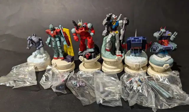 Gundam Chess set - complete in Toys & Games in Mississauga / Peel Region - Image 4