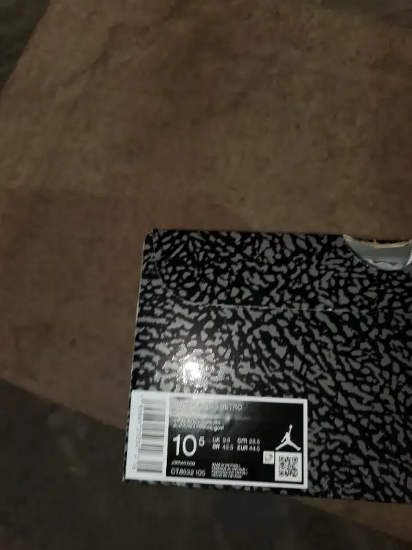 Air jordan 3 retro in Men's Shoes in City of Toronto - Image 5