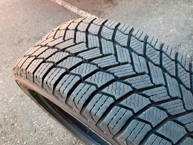 1 X single 205/50/17 93H M+S Michelin X-Ice snow like new in Tires & Rims in Delta/Surrey/Langley - Image 4