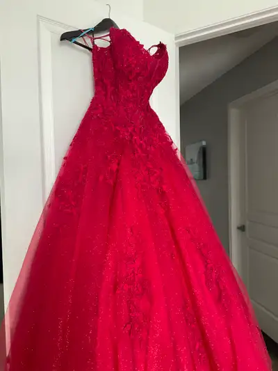 Deep red grad dress size 8 unaltered worn once, View more