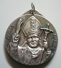 Vintage Pope Joannes Paulus II. Religious Pendant.