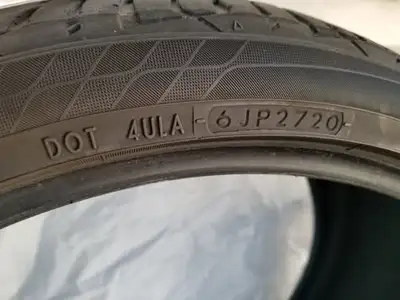 Single high performance Yokohama Advan Sport A/S (all season) tire. Size 245 35 20 95Y. Excellent sh...