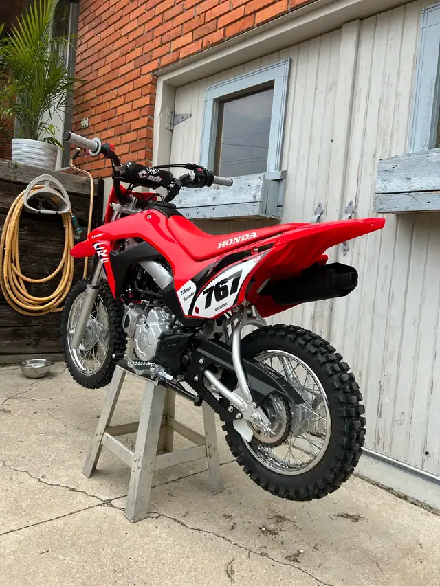 2025 crf110 in Dirt Bikes & Motocross in Norfolk County - Image 4