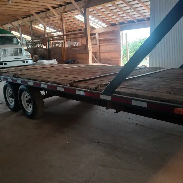 5th wheel trailer  in Cargo & Utility Trailers in Summerside - Image 4