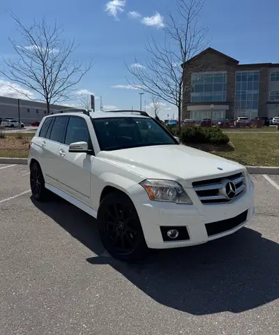 Absolutely Gorgeous 2010 Mercedes GLK 350 4-matic (AWD) All Wheel Drive Clean title No accidents ! ✅...