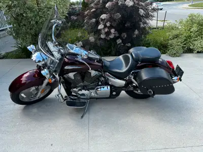 Mint Condition, lots of extras, new tires. Can also do safety. 17000 Kms