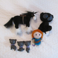 REBELLE DISNEY LOT 3 PELUCHES ANGUS CHEVAL MÉRIDA TRIPLET