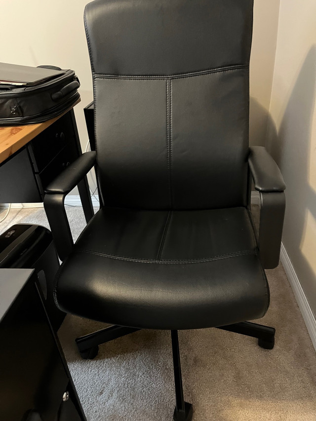 Office Chair in Chairs & Recliners in Lloydminster