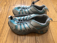 Northface size 11 child running shoes