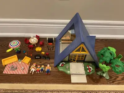 PLAYMOBILE VACATION HOME AND CAMPER VAN LOT Playmobil 3230 Leisure Family Vacation Home Playmobil 48...