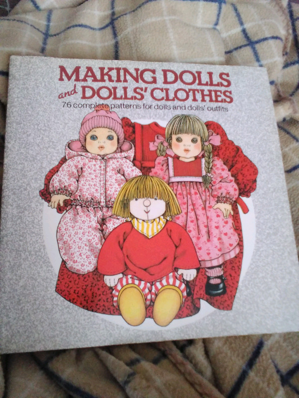 Making dolls and dolls'clothes dans Autre  à Laval/Rive Nord