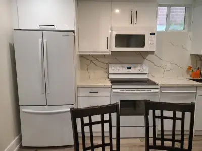 FOR TWO Mature, Quiet & Respectful Female Students / TWO Working Individuals New Renovated, Super Cl...