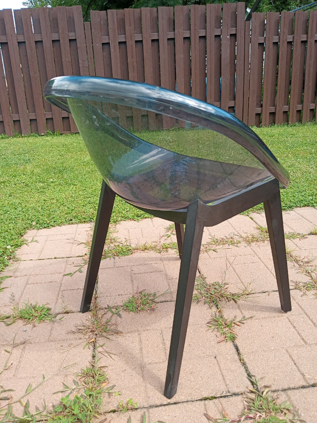 Chaise transparente  dans Chaises, Fauteuils inclinables  à Laval/Rive Nord - Image 3