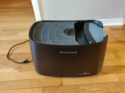 Honeywell Germ Free Cool Mist Humidifier (HCM350), View more