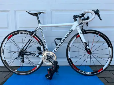 Cannondale CAAD10 3 Ultegra (52cm) – High-Performance Package, View more