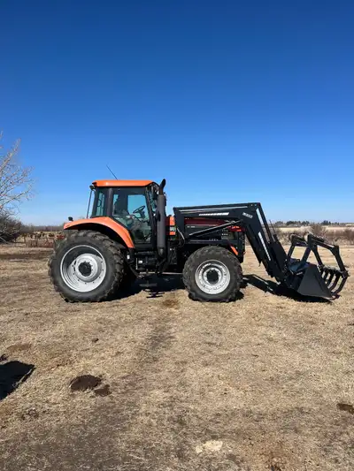 3043 original hrs, 2nd owner, 8.3 L Cummins engine , PS trans w/reverser, 3 pt hitch, 540/1000 pto,...